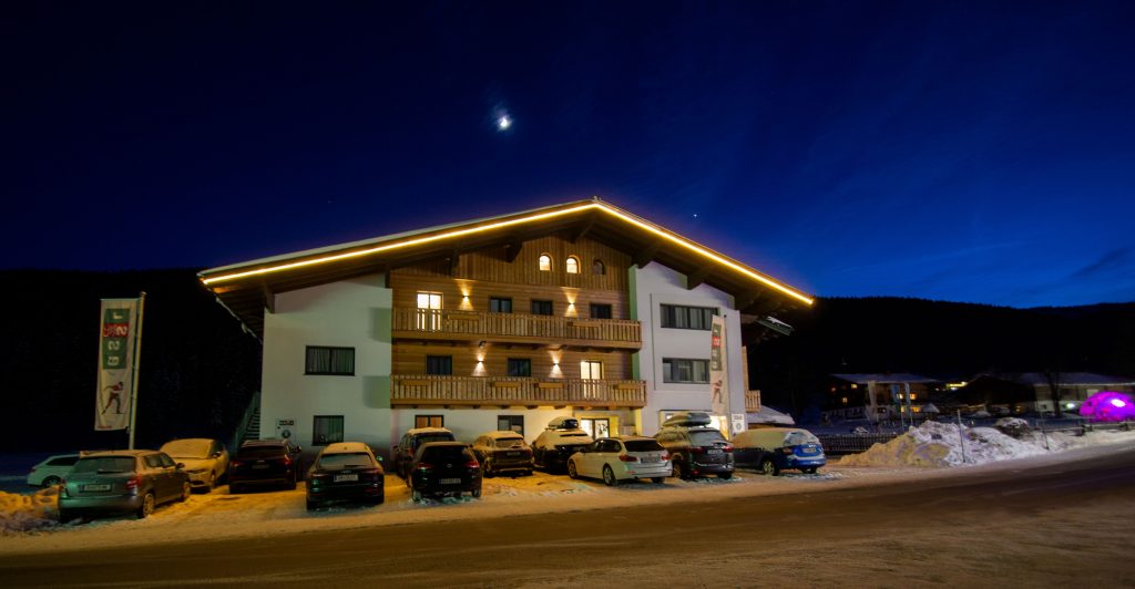 Hotel Essl bei Nacht © Hotel Essl